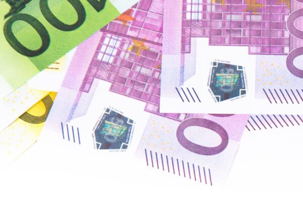 €834,000 of products reported stolen every day in April 2023 